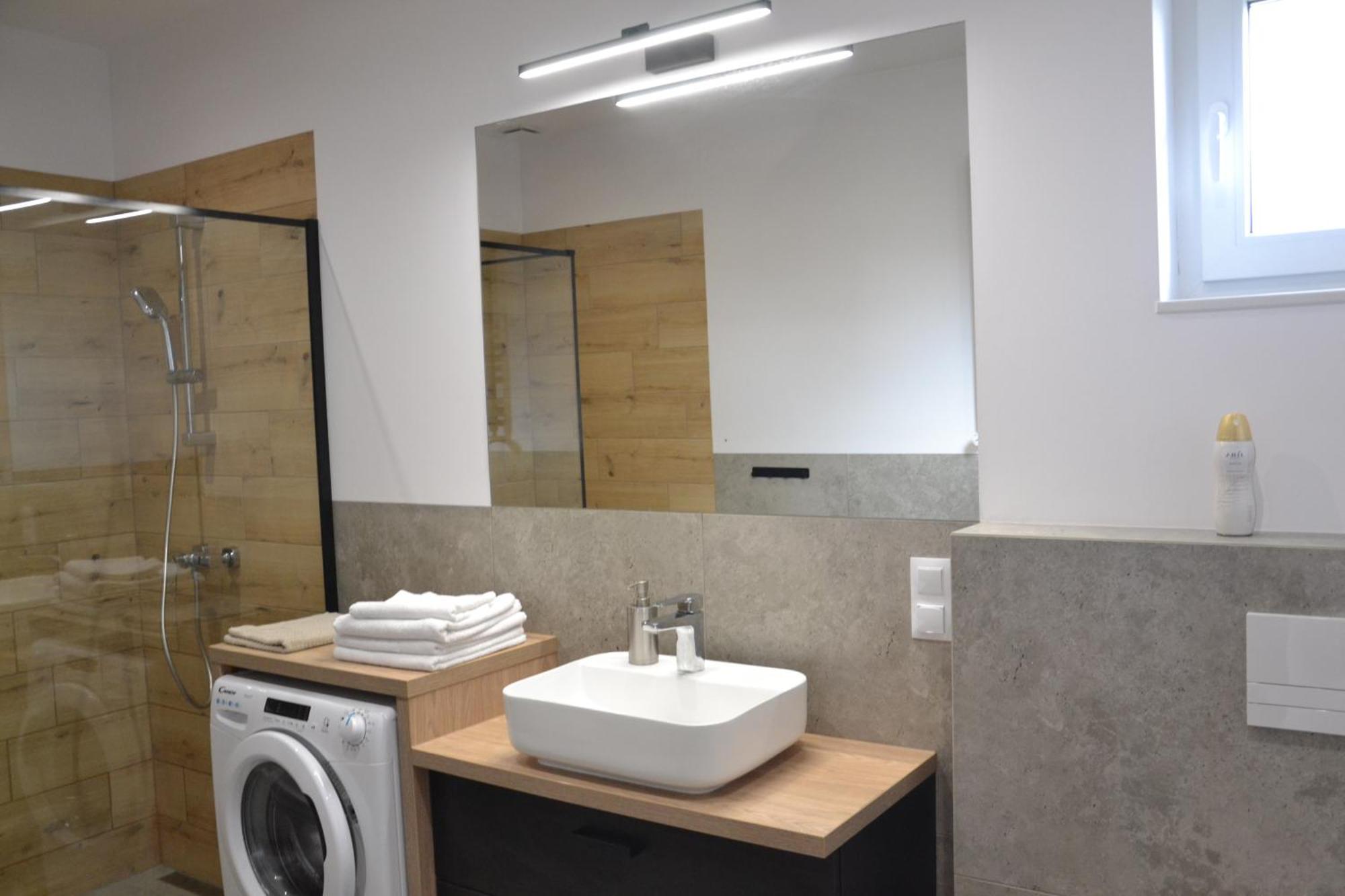 Apartamenty Na Ceglanej Освенцім Екстер'єр фото